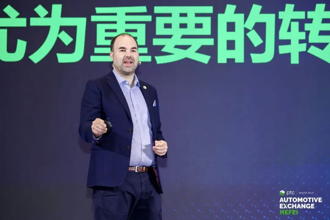 PTC全球市场营销高级副总裁Tom Bianchi分享PTC智能产品生命周期战略