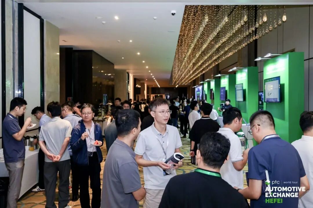 PTC AI主题展台现场交流