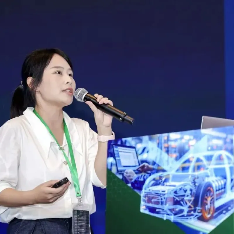 PTC高级解决方案顾问肖荣女士与首席解决方案顾问杨大宇先生分享IPE方案