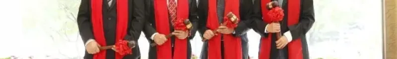 索云科技董事长及高管敲钟